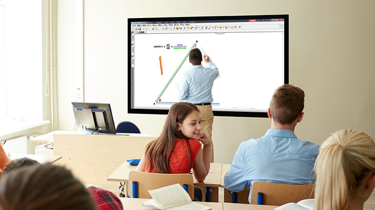 Revolutionizing Smart Education with the Giada OPS Series